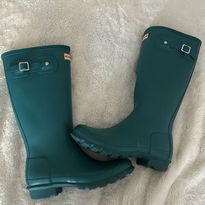 Hunter boots Size 37-With inner warmth socks